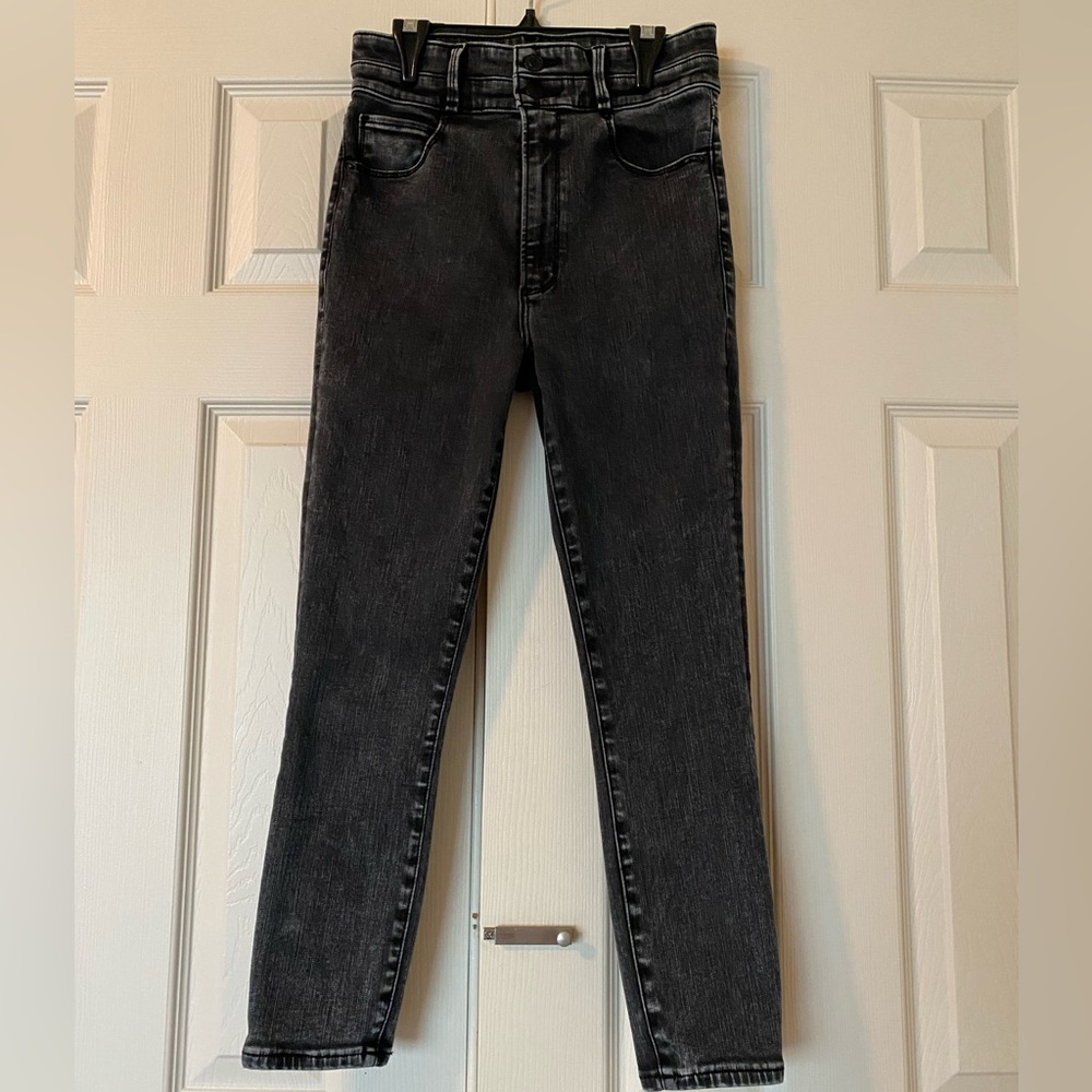 Abercrombie & Fitch Ultra High-Rise Super Skinny Ankle Woman’s Jeans